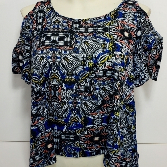 Xhilaration Cold Shoulder Patterned Blouse - Picture 1 of 6